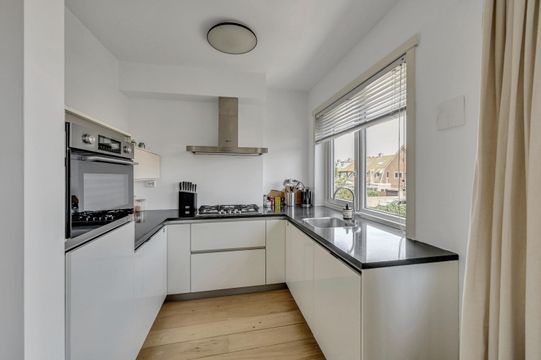 Rembrandtlaan 26, Voorburg small-2