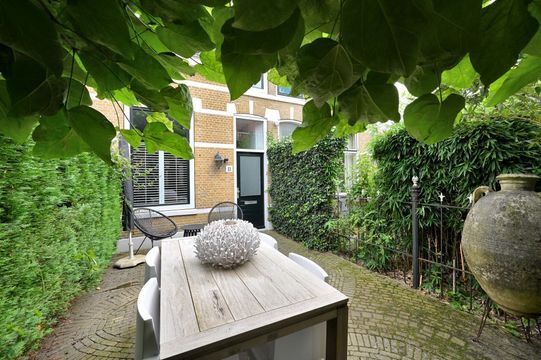 Loolaan 11, Voorburg small-2