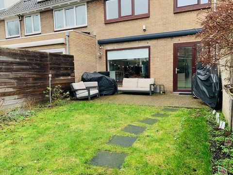 Nicolaas Beetslaan 26, Voorburg small-1