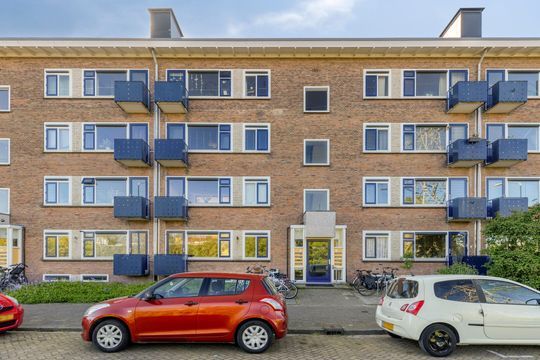 Nicolaas Beetslaan 210, Voorburg small-1