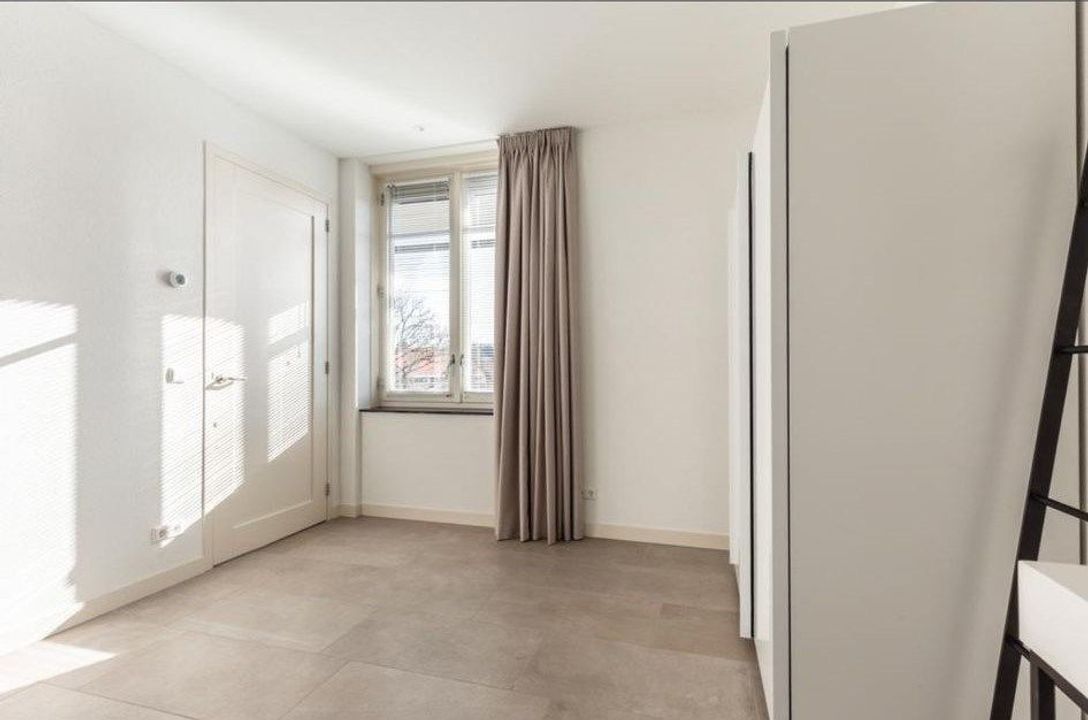 Raadhuisstraat 98
