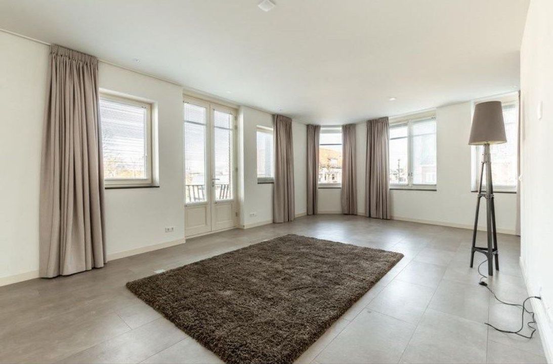 Raadhuisstraat 98