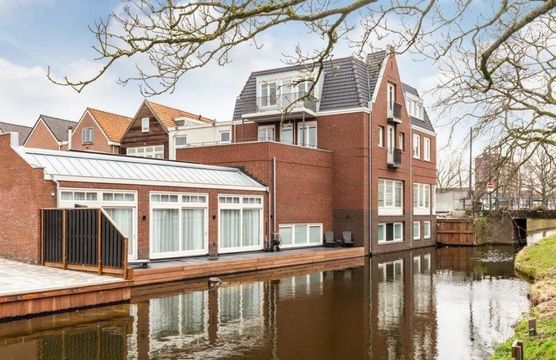 Raadhuisstraat 98