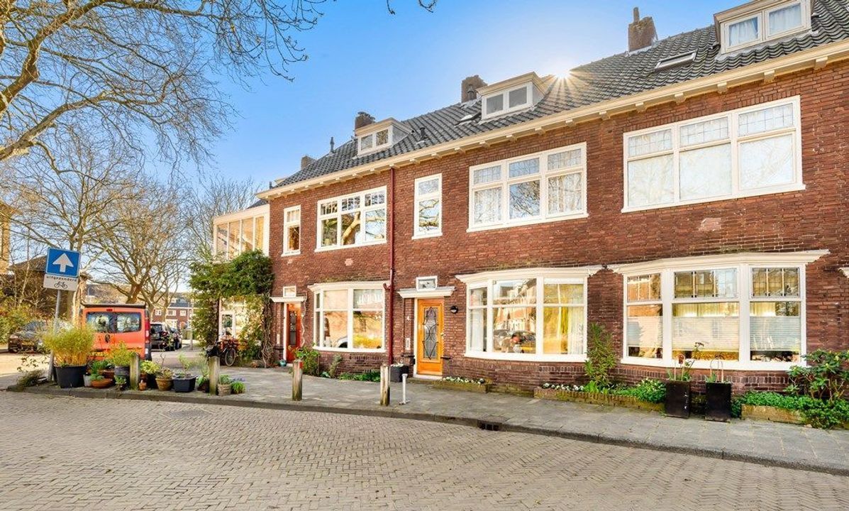 Diezestraat 4