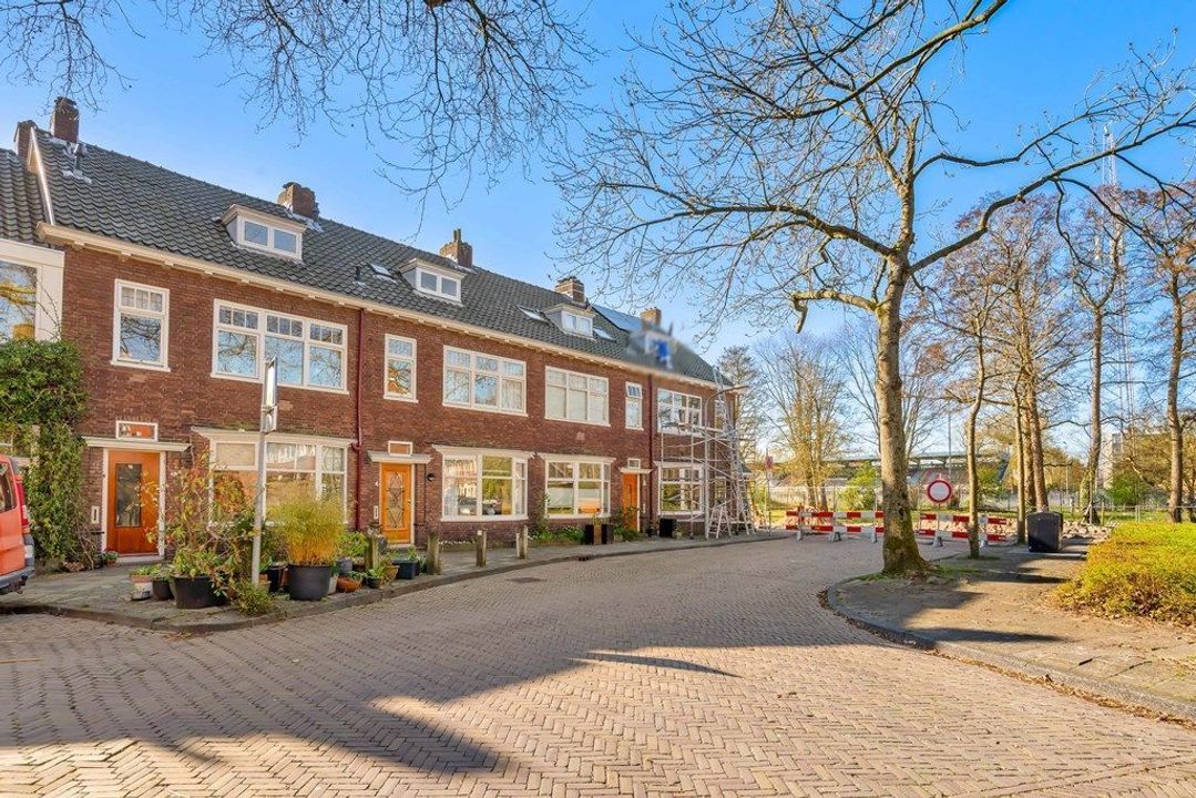 Diezestraat 4