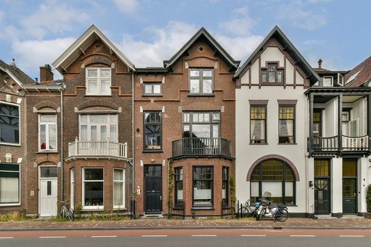 Eerste Emmastraat 12
