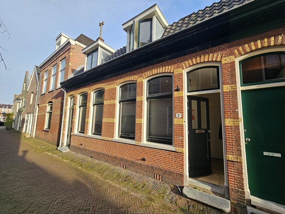 Leliestraat 7