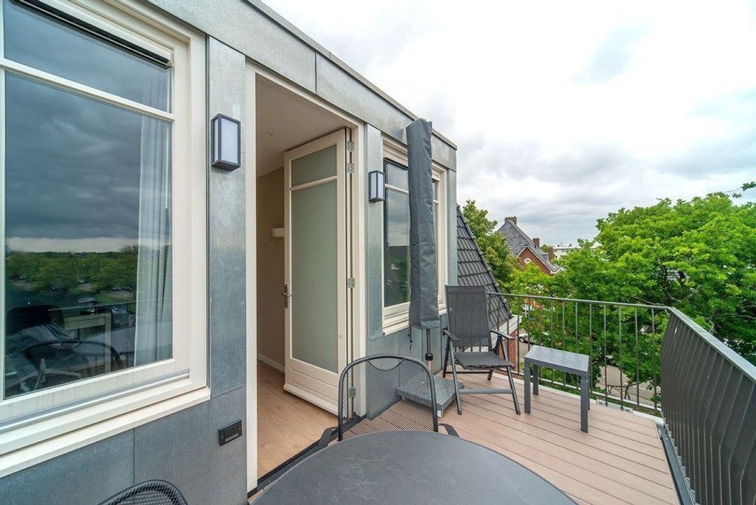 Raadhuisstraat 100