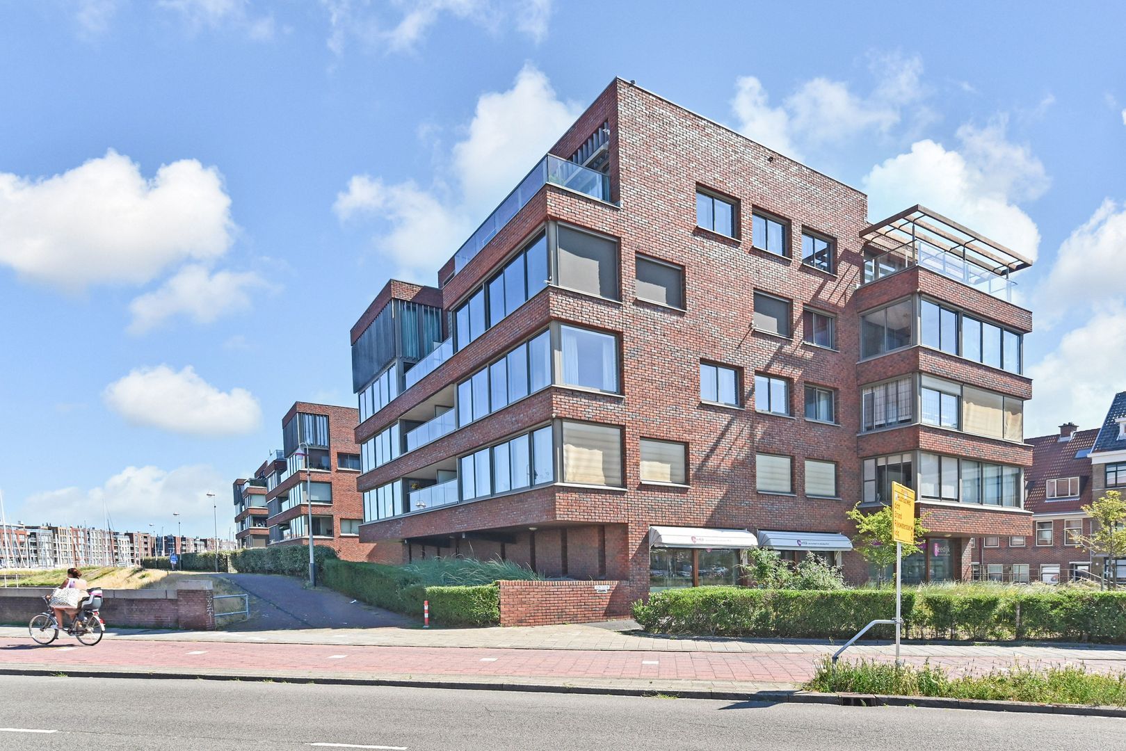 Dr. Lelykade 351 Den Haag photo-0