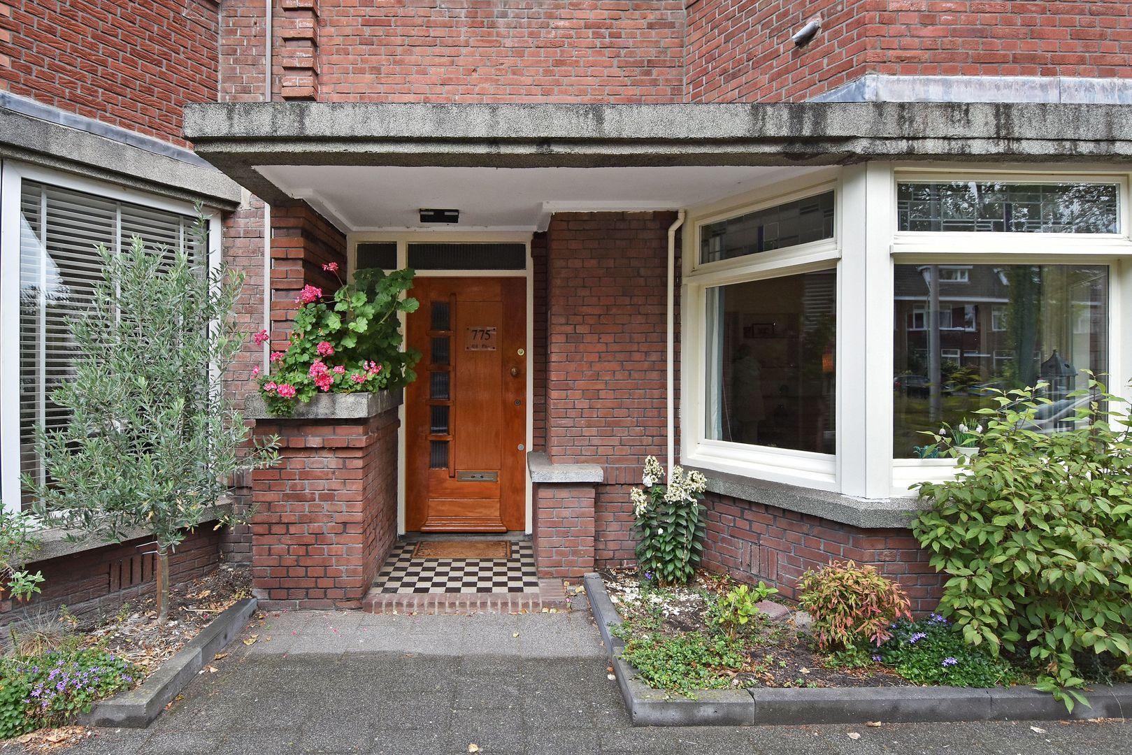 Laan van Meerdervoort 775 Den Haag photo-2