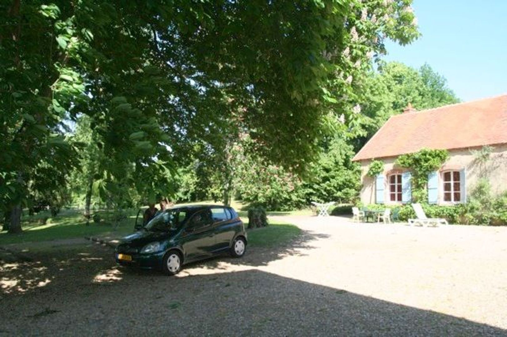 Chateau la Megene, Gueugnon foto-9