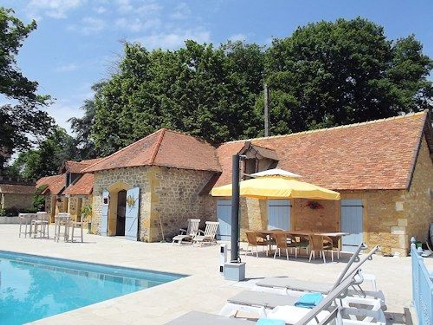 Chateau la Megene, Gueugnon foto-11