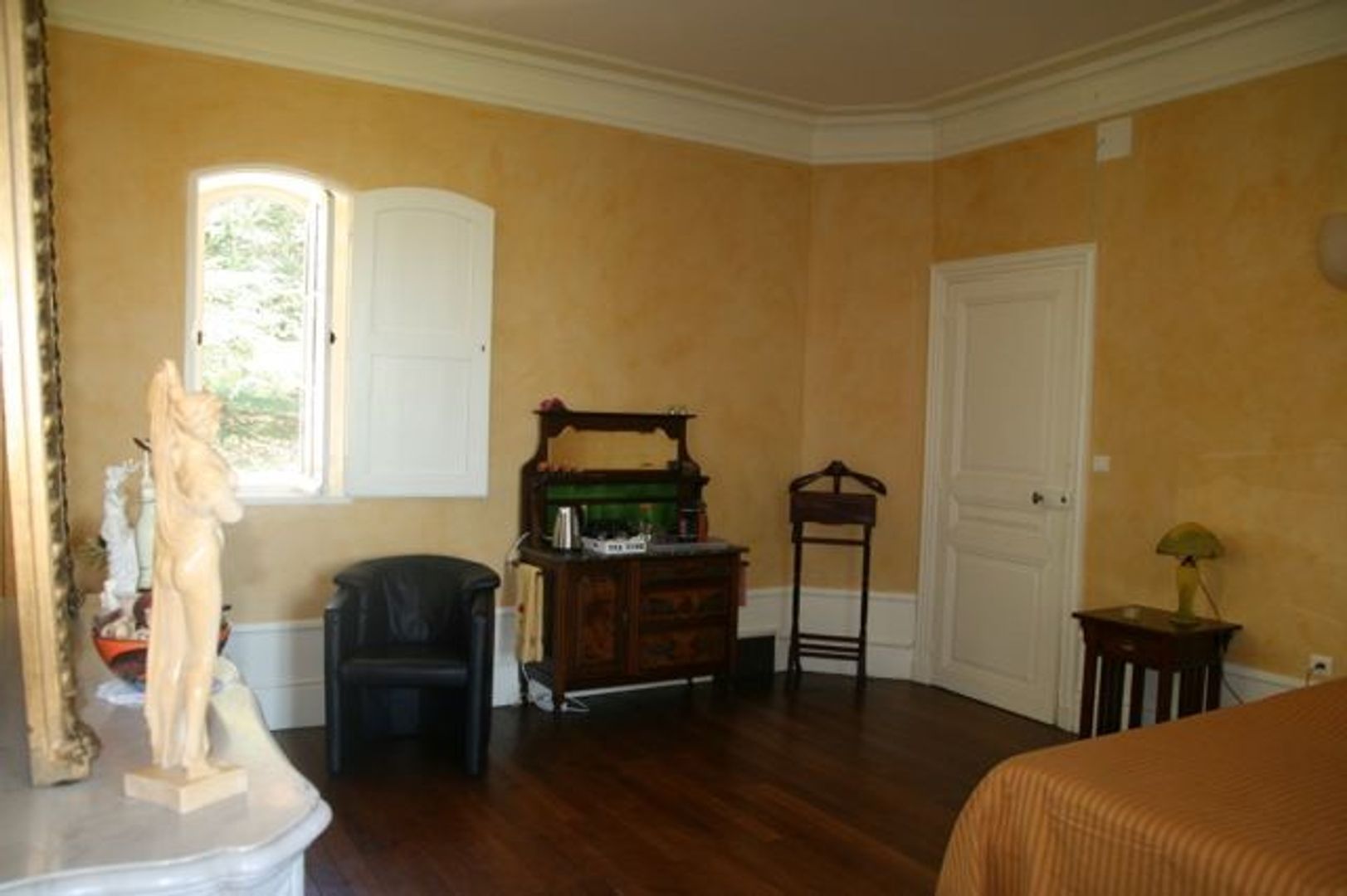 Chateau la Megene, Gueugnon foto-86