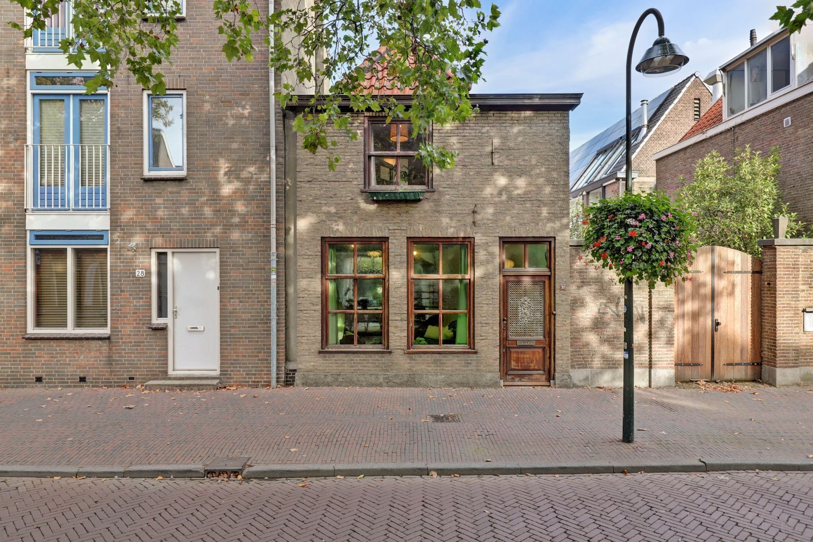 Nieuwe Langendijk 30, Delft foto-0
