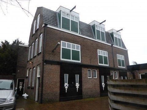 private-rentals for rent on 1e Oosterstraat 3 A