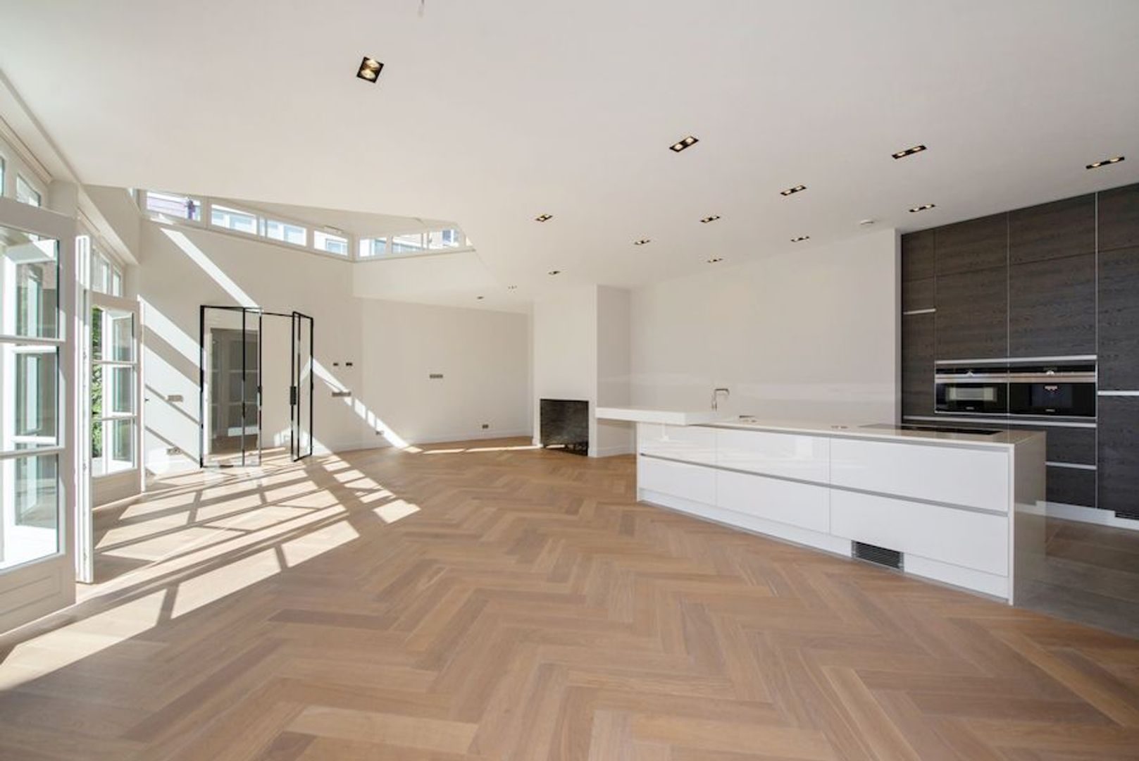 Nieuwe Schoolstraat 83 J.