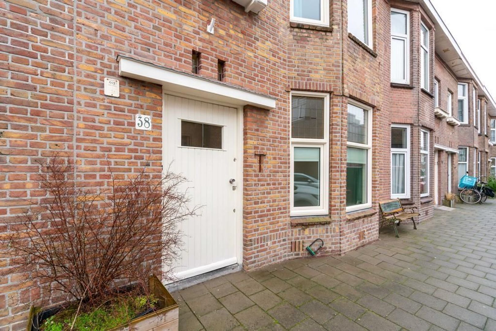 Deventersestraat 38 .