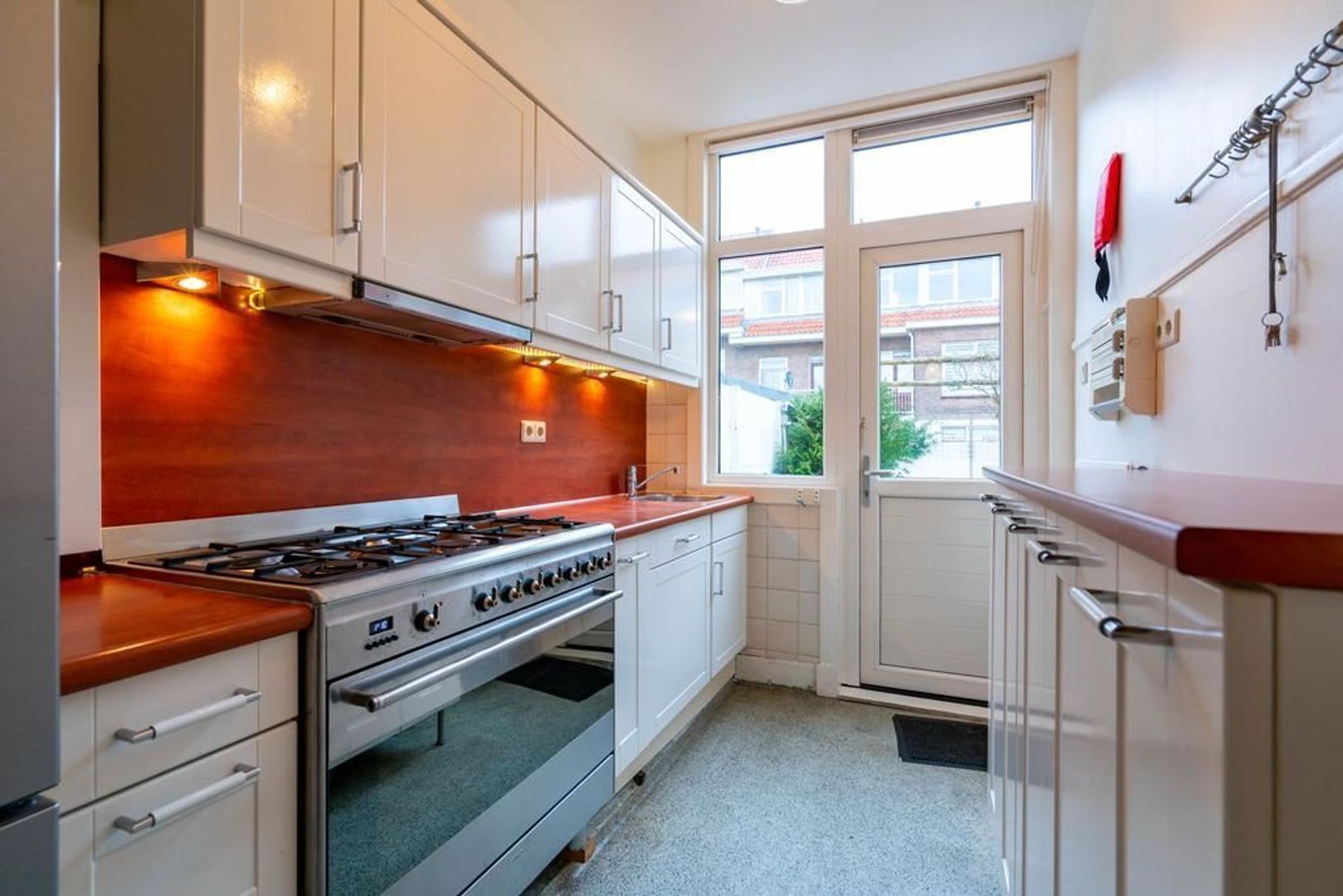 Deventersestraat 38 .