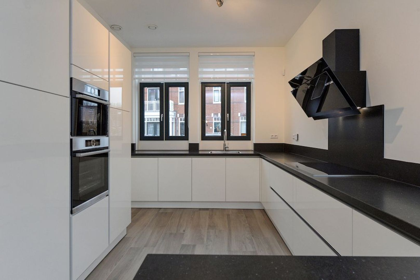 Octavio Pazlaan 15 .