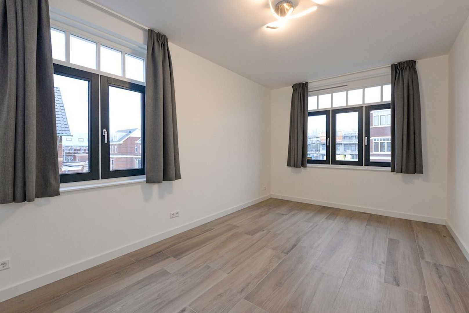 Octavio Pazlaan 15 .