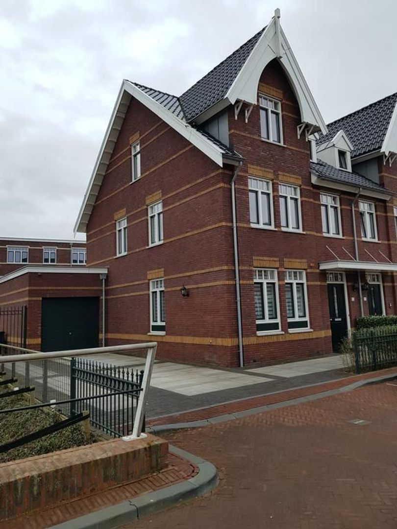 Octavio Pazlaan 15 .