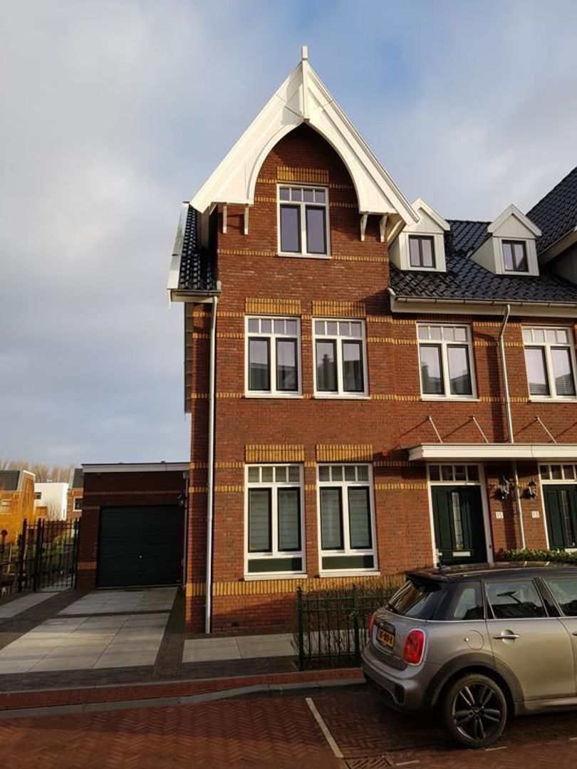 Octavio Pazlaan 15 .