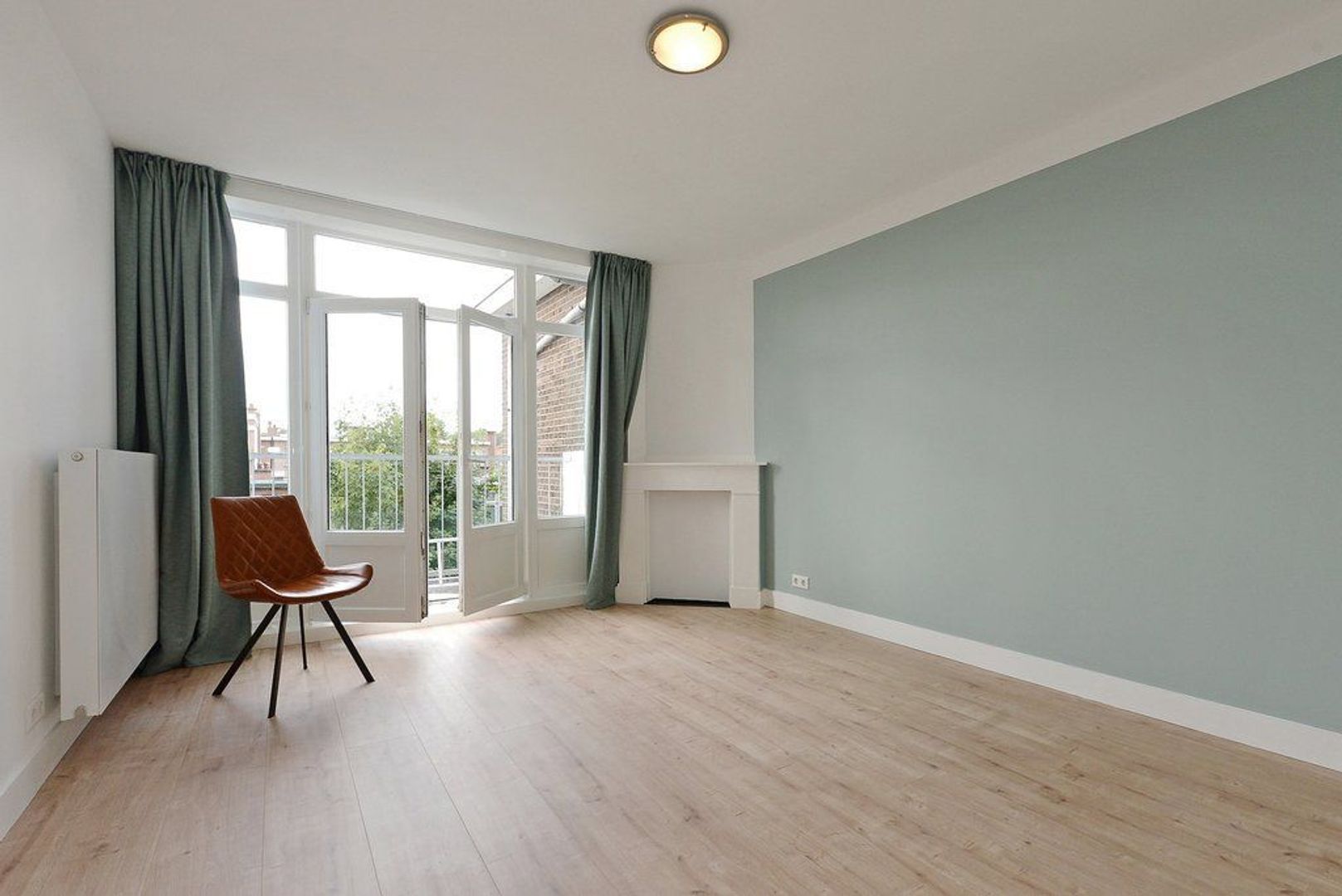 De Bruynestraat 56 .