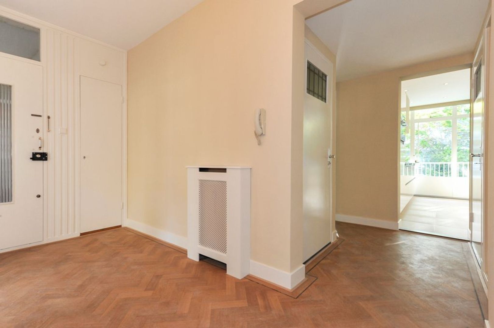 Laan van Clingendael 38 .