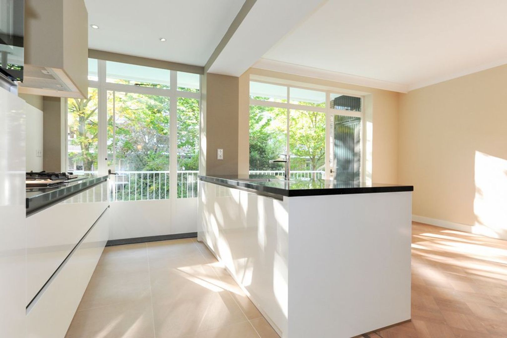 Laan van Clingendael 38 .