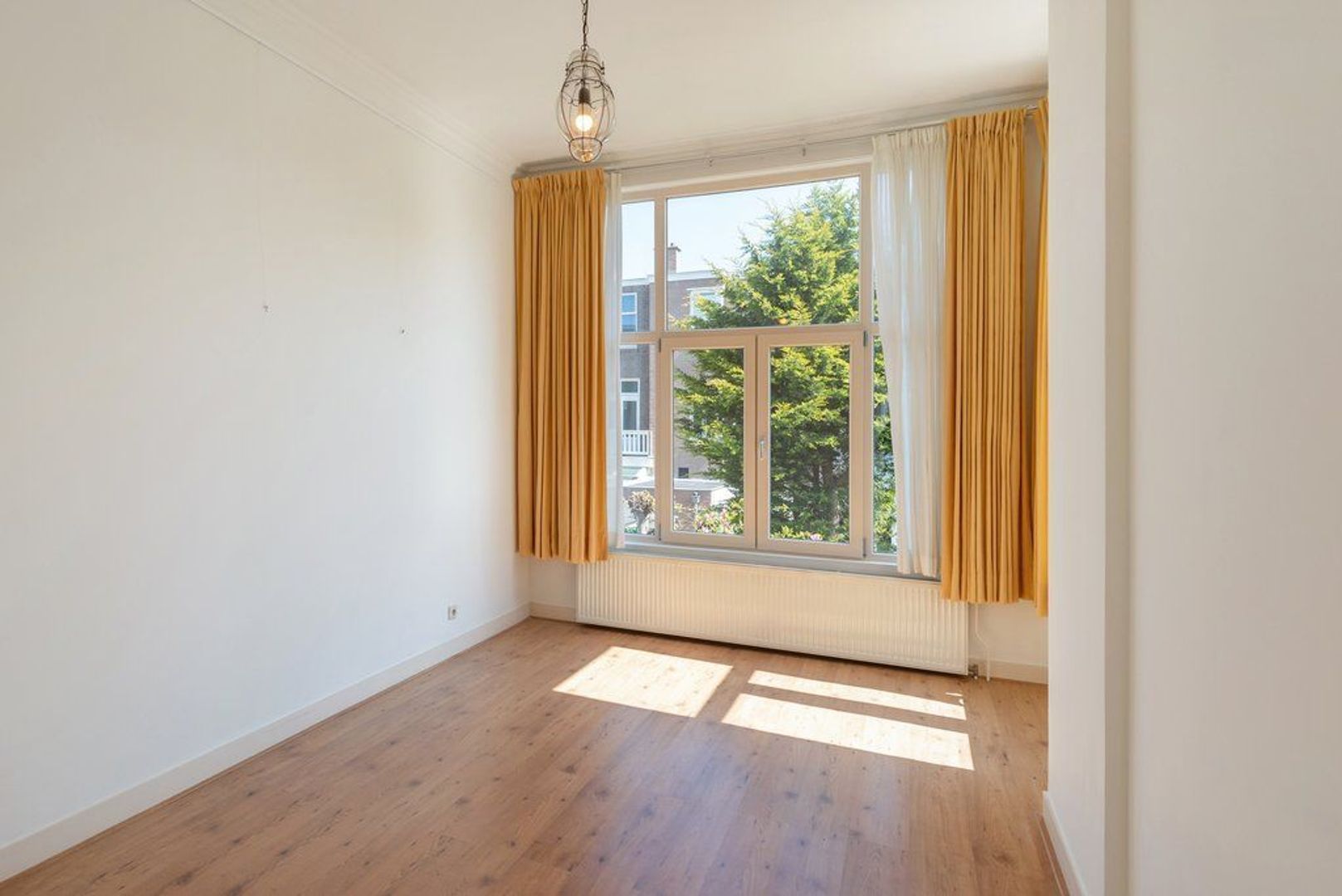 Van Beverningkstraat 250 .