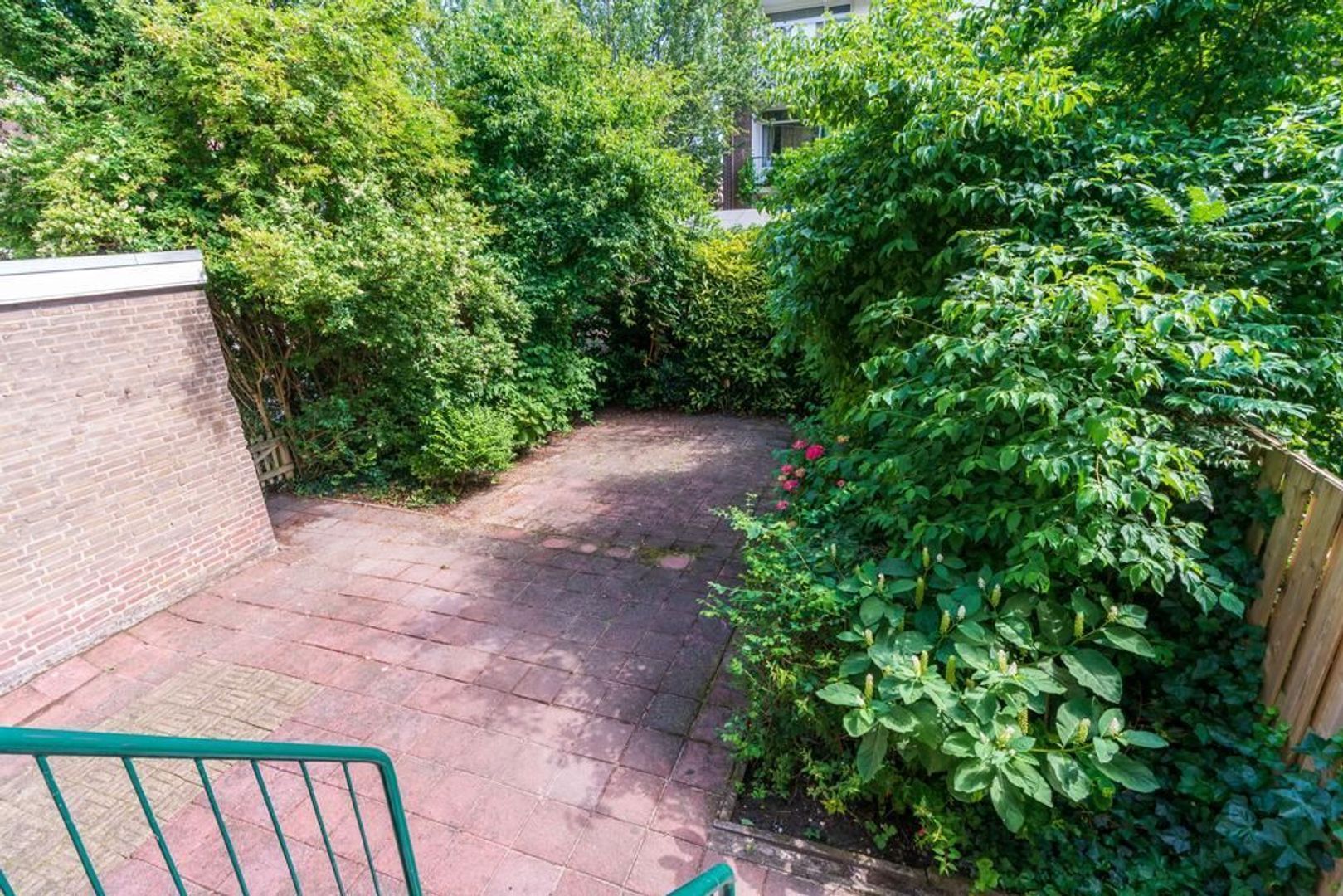 Adama van Scheltemastraat 2