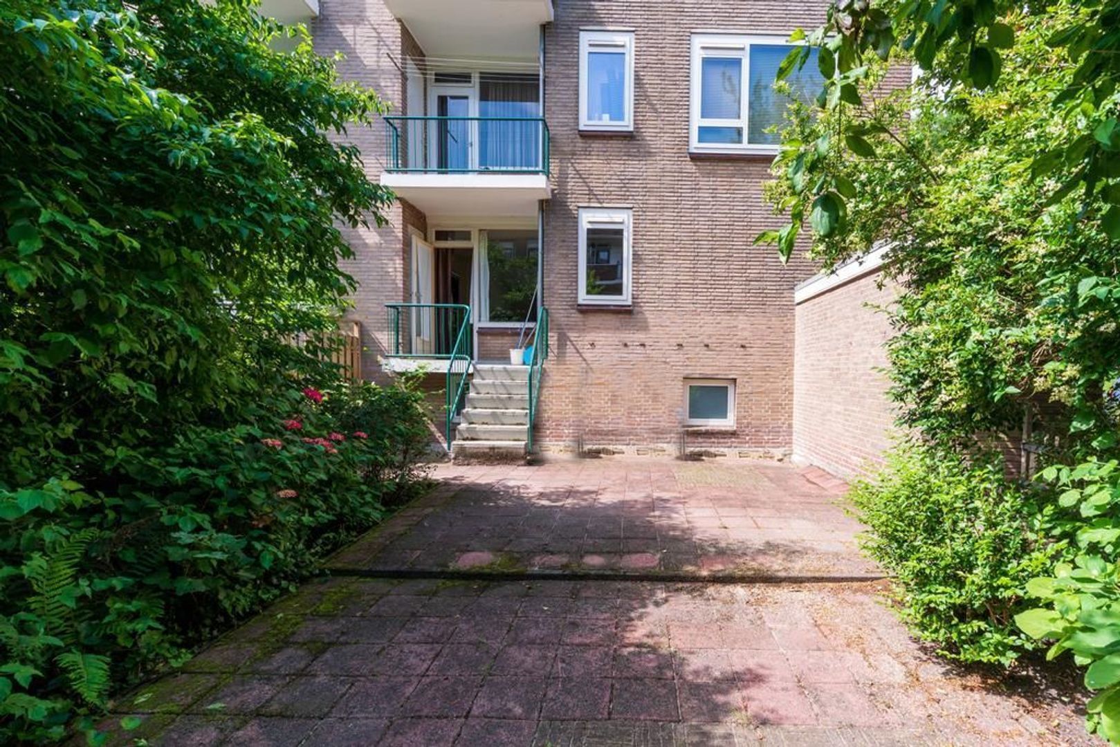 Adama van Scheltemastraat 2