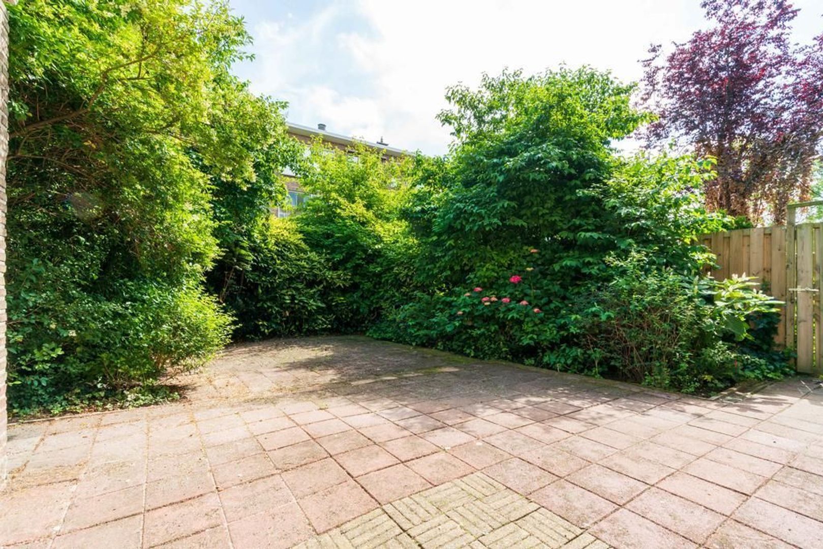 Adama van Scheltemastraat 2