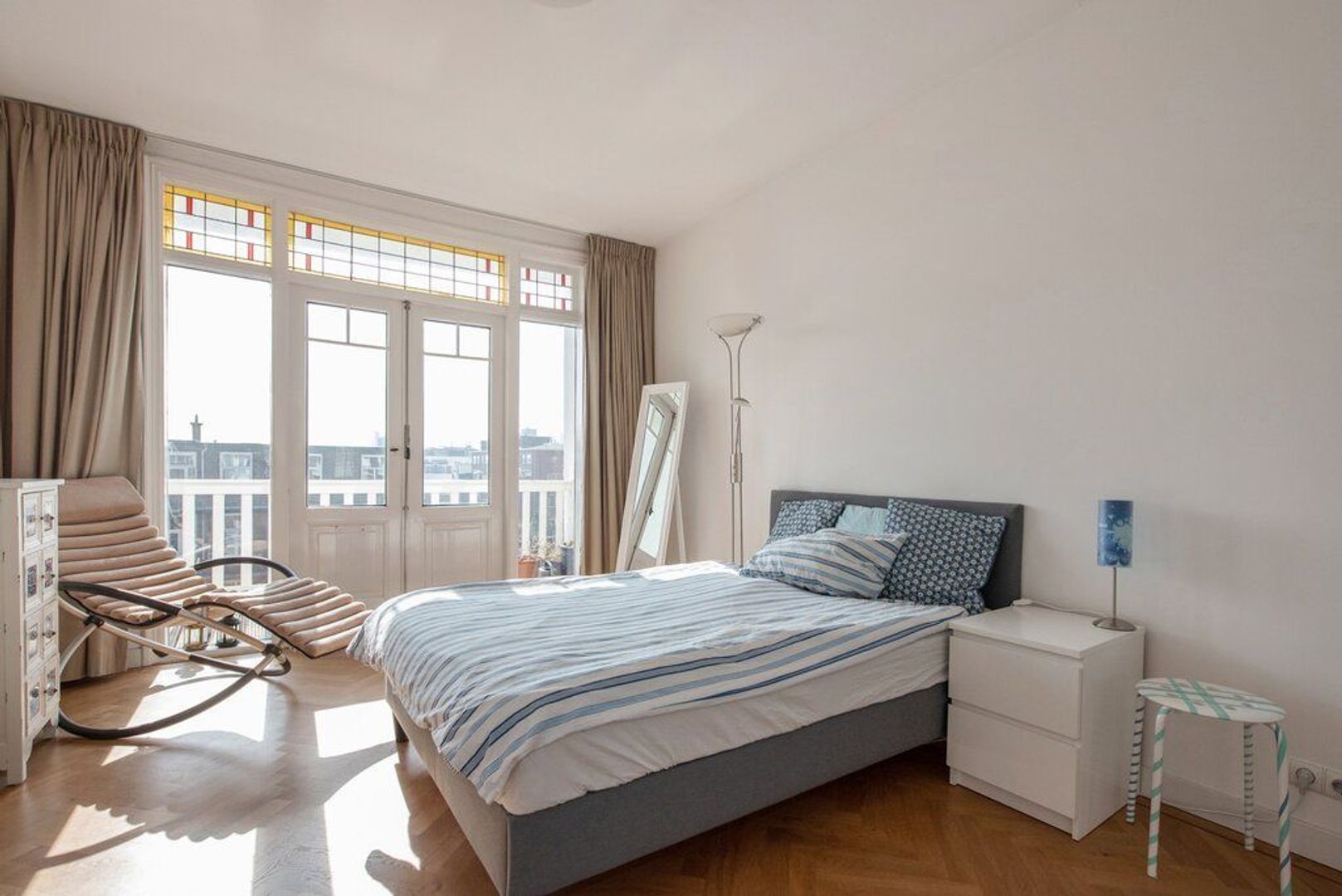 Rotterdamsestraat 19 .