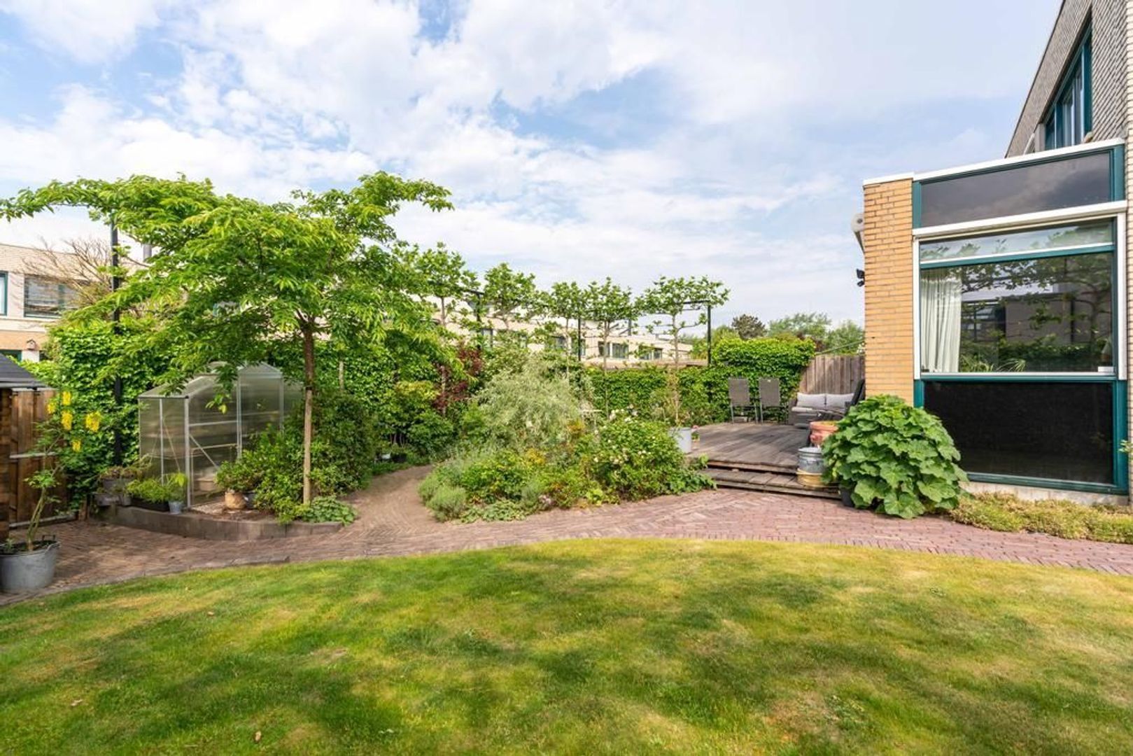 Hoek van Hollandlaan 1