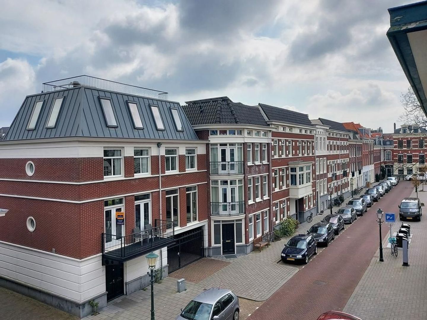Paramaribostraat 6 .