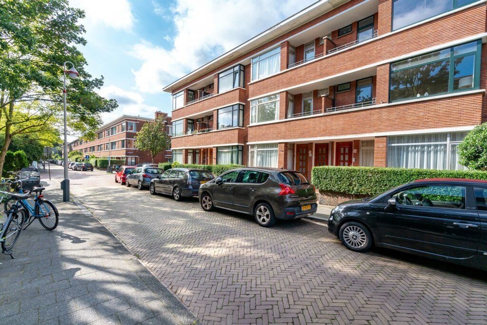 Van der Aastraat 92 .