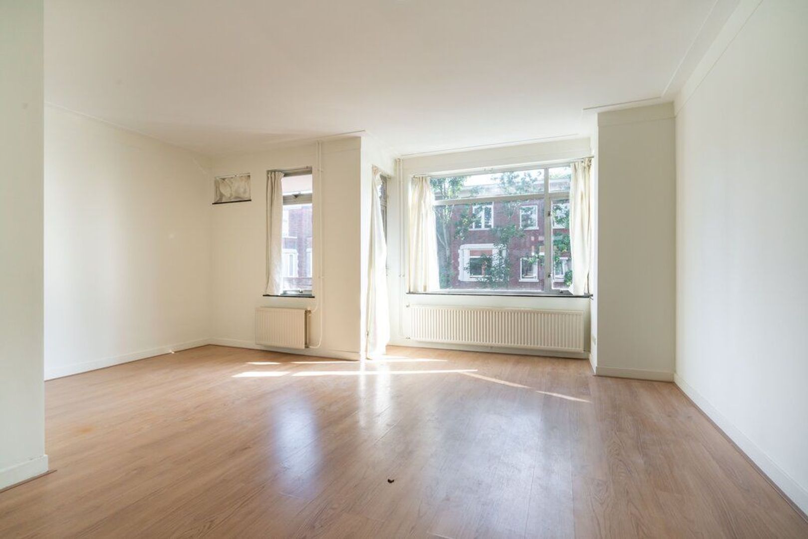 Van der Aastraat 92 .