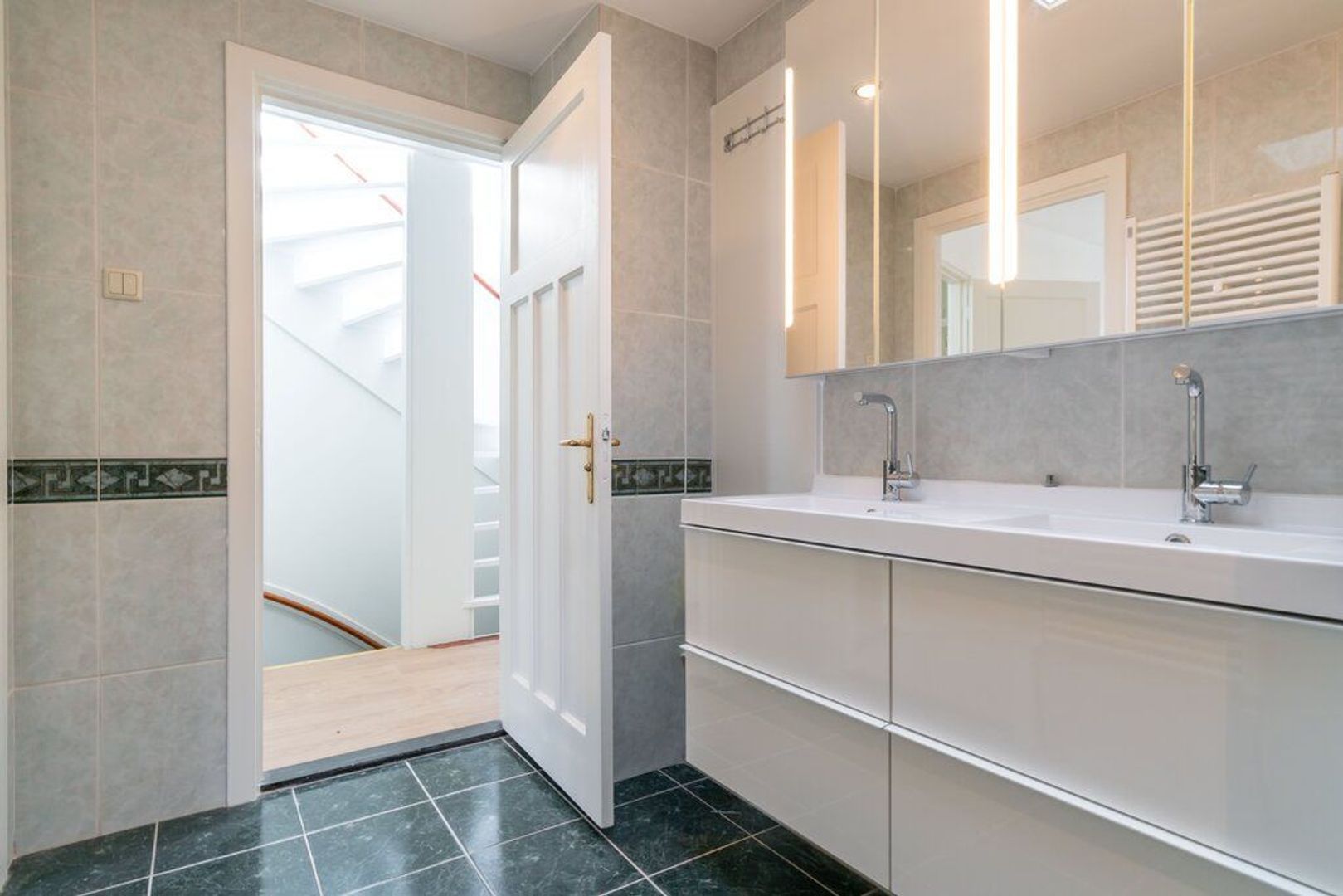 Van der Aastraat 92 .