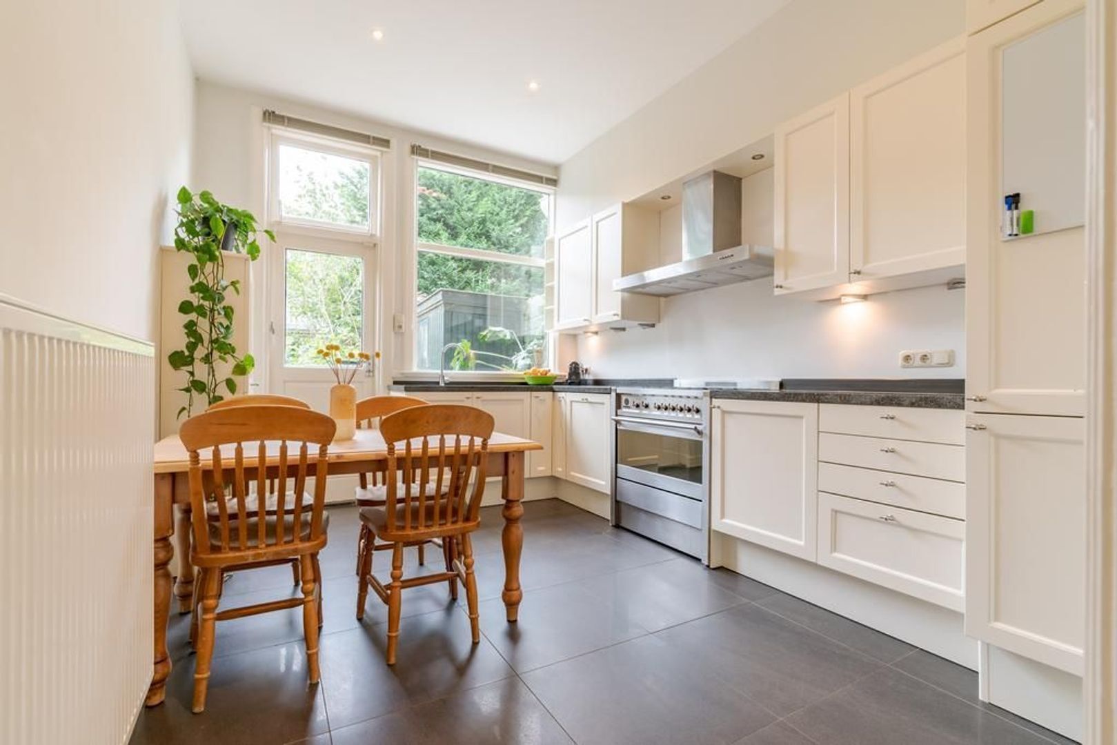 Floris Grijpstraat 5 .