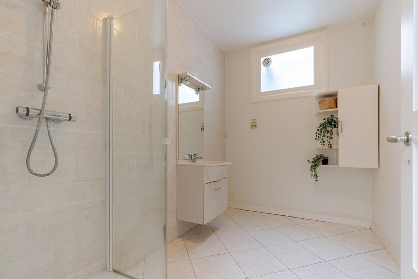 Floris Grijpstraat 5 .