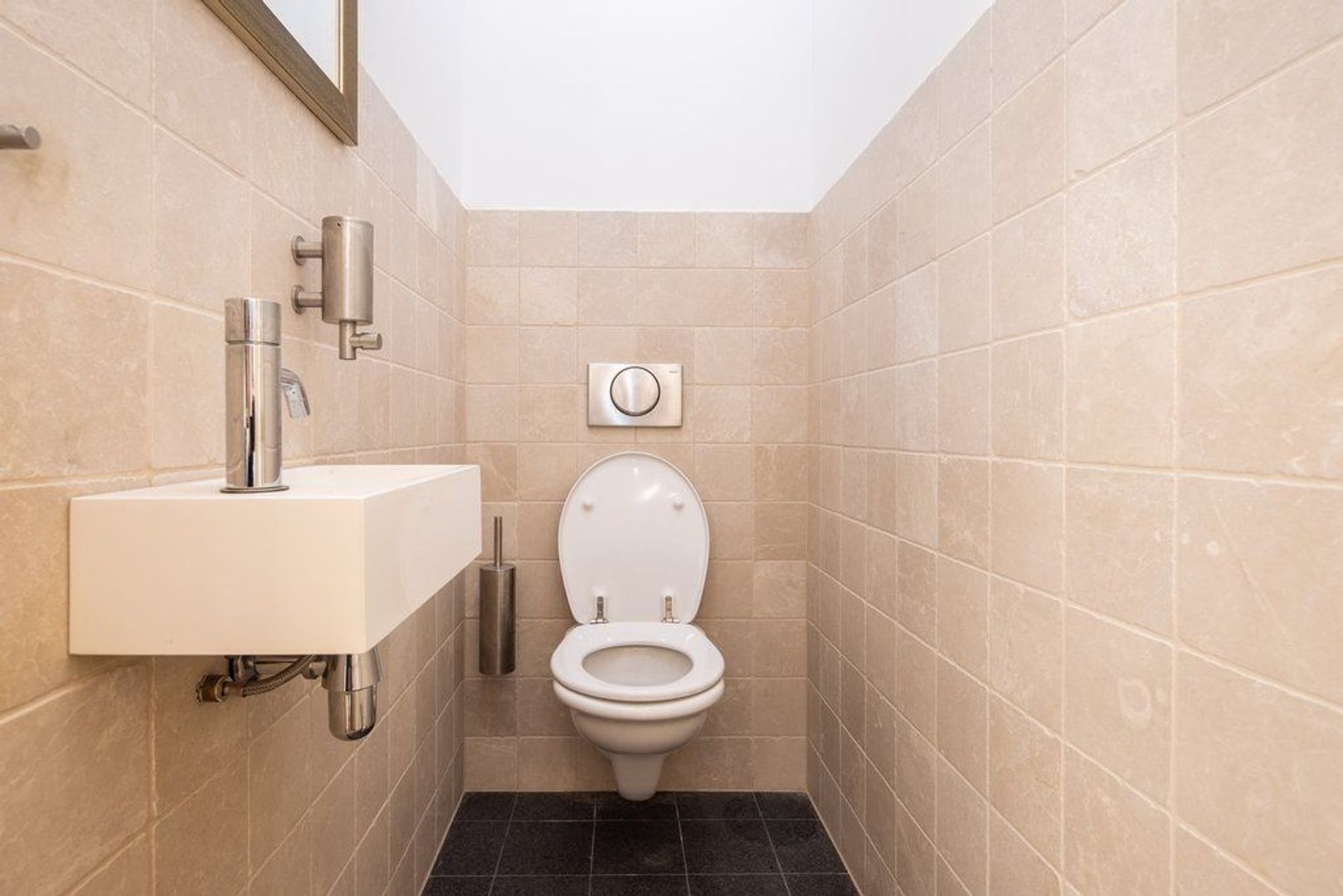 Lange Voorhout 45 A.