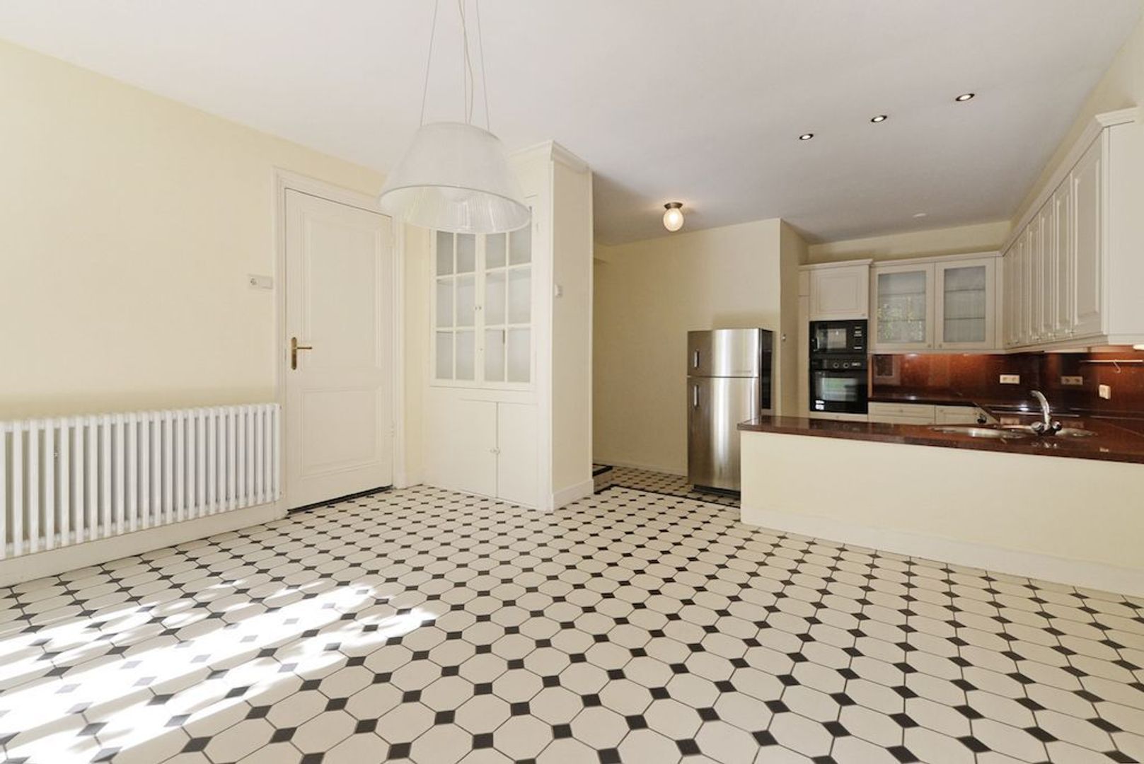 Laan Copes van Cattenburch 143 .