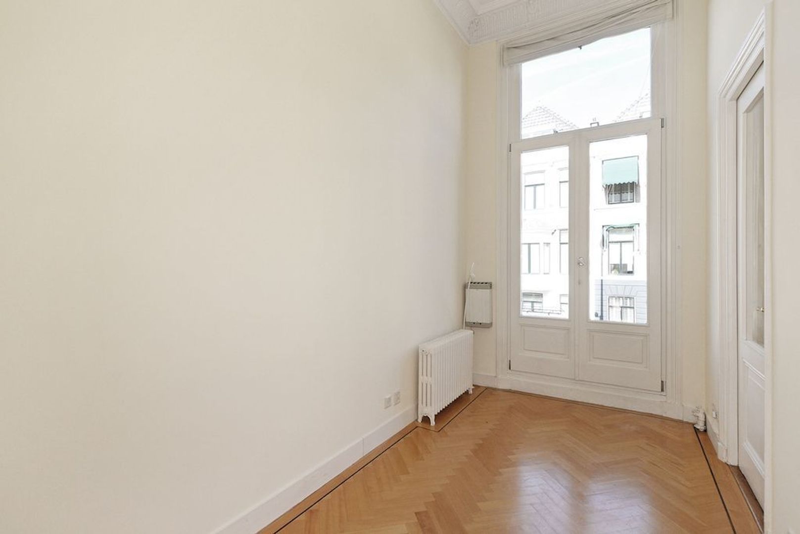 Laan Copes van Cattenburch 143 .