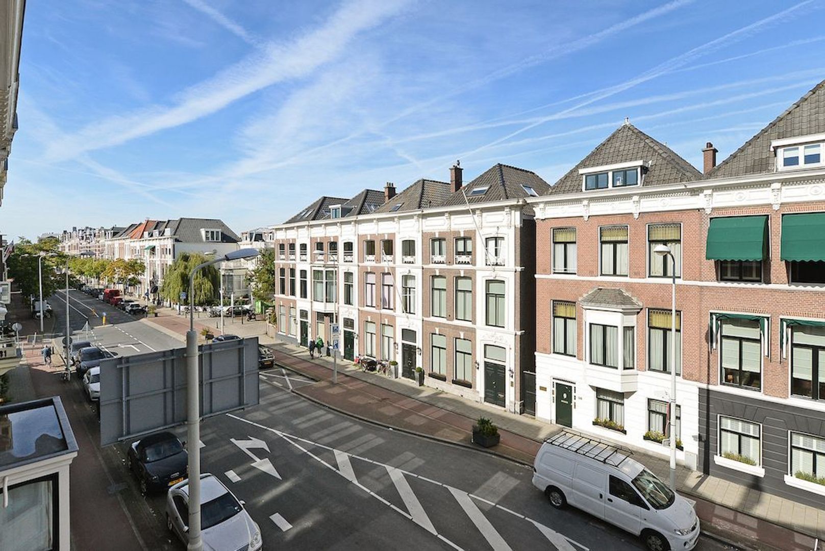 Laan Copes van Cattenburch 143 .