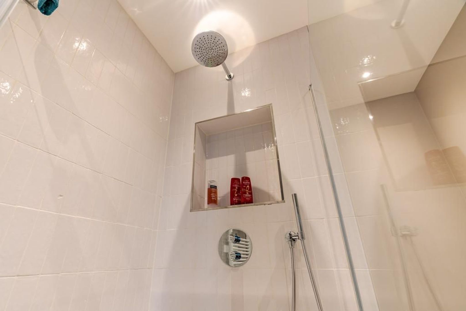 Van Egmondstraat 21 .