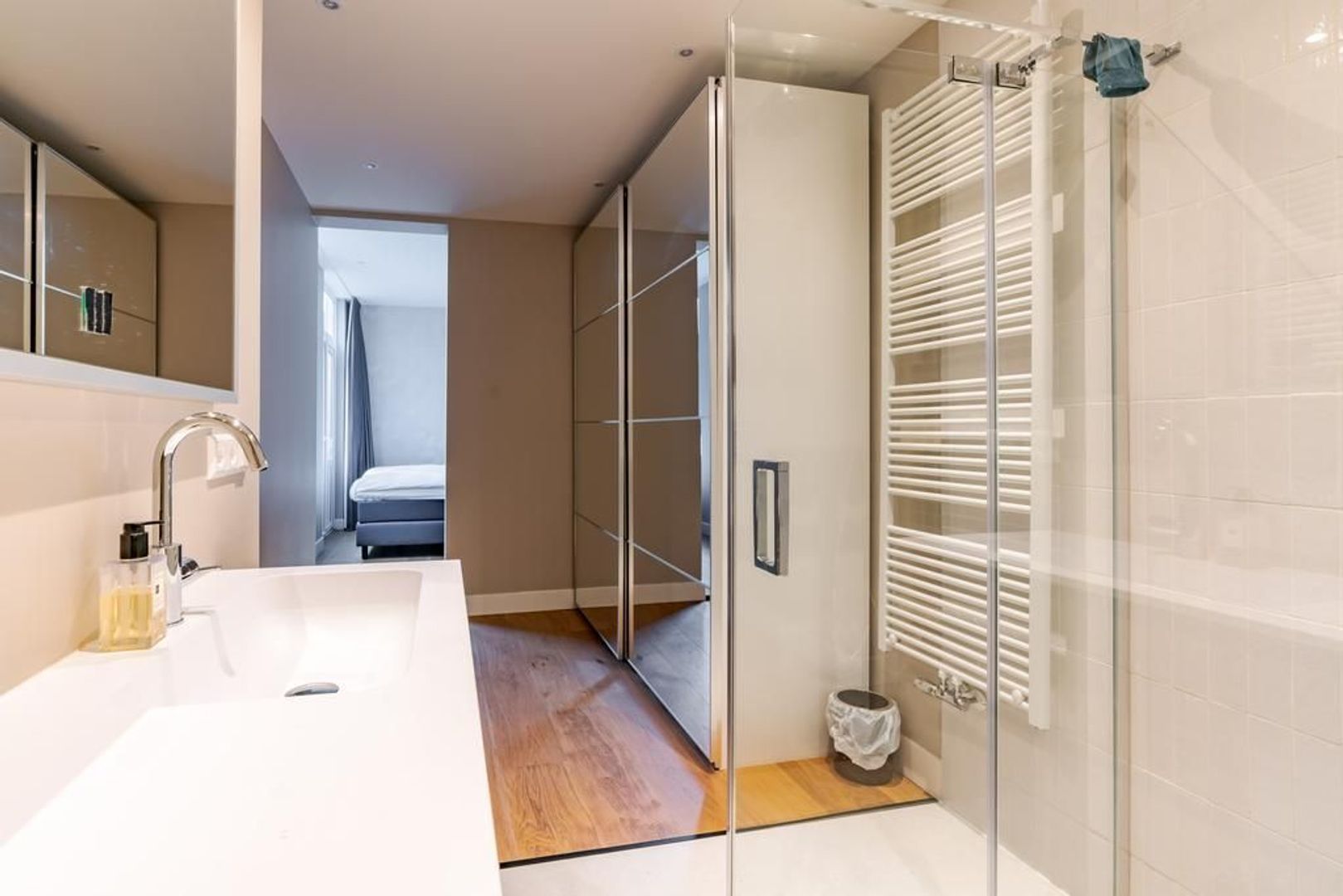 Van Egmondstraat 21 .