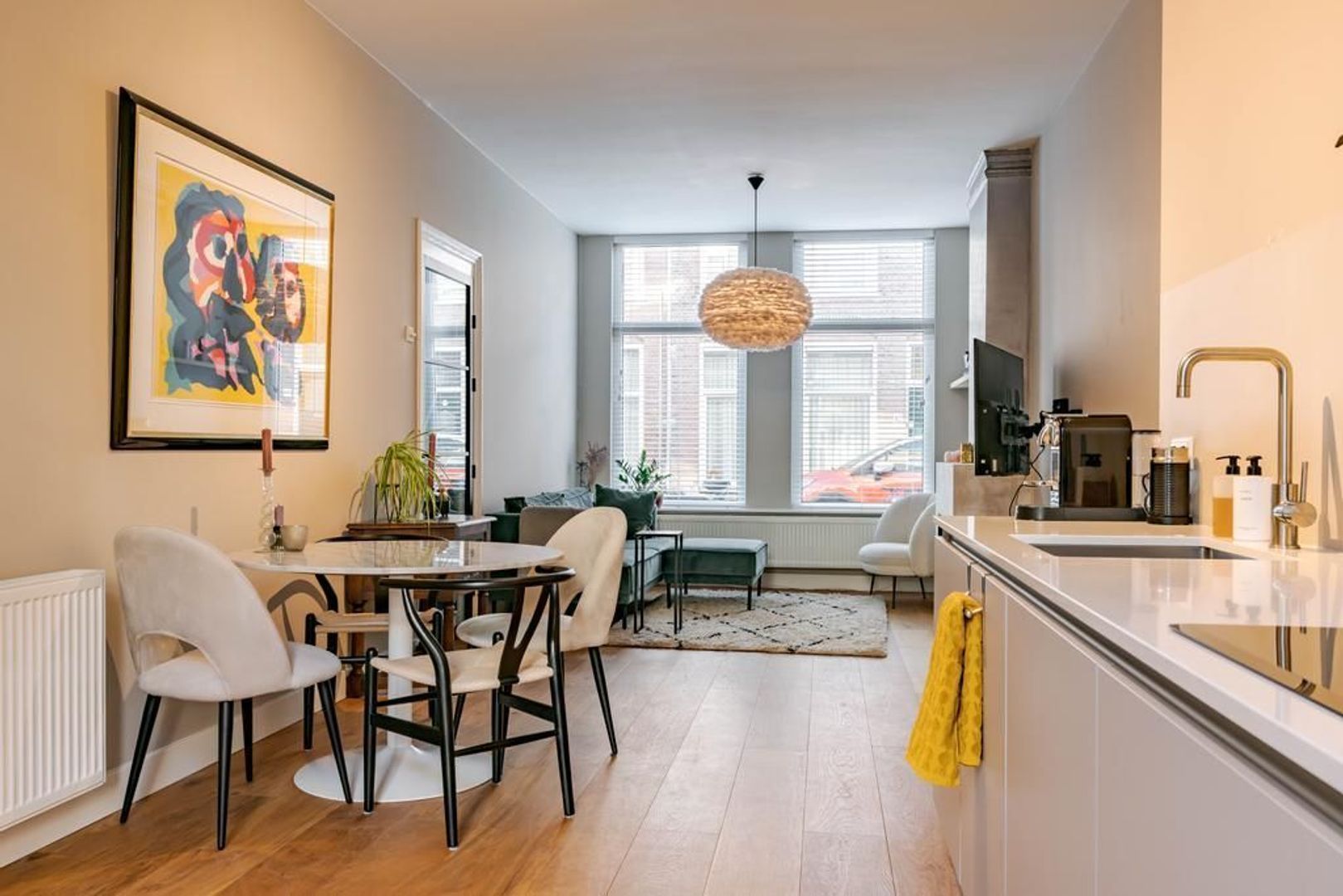 Van Egmondstraat 21 .