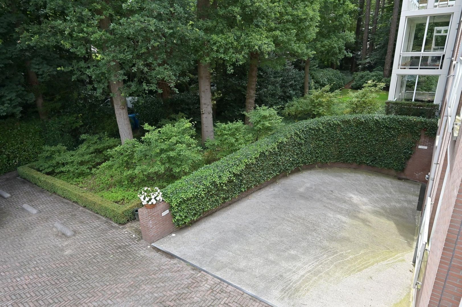 Laan van Pluymestein 24