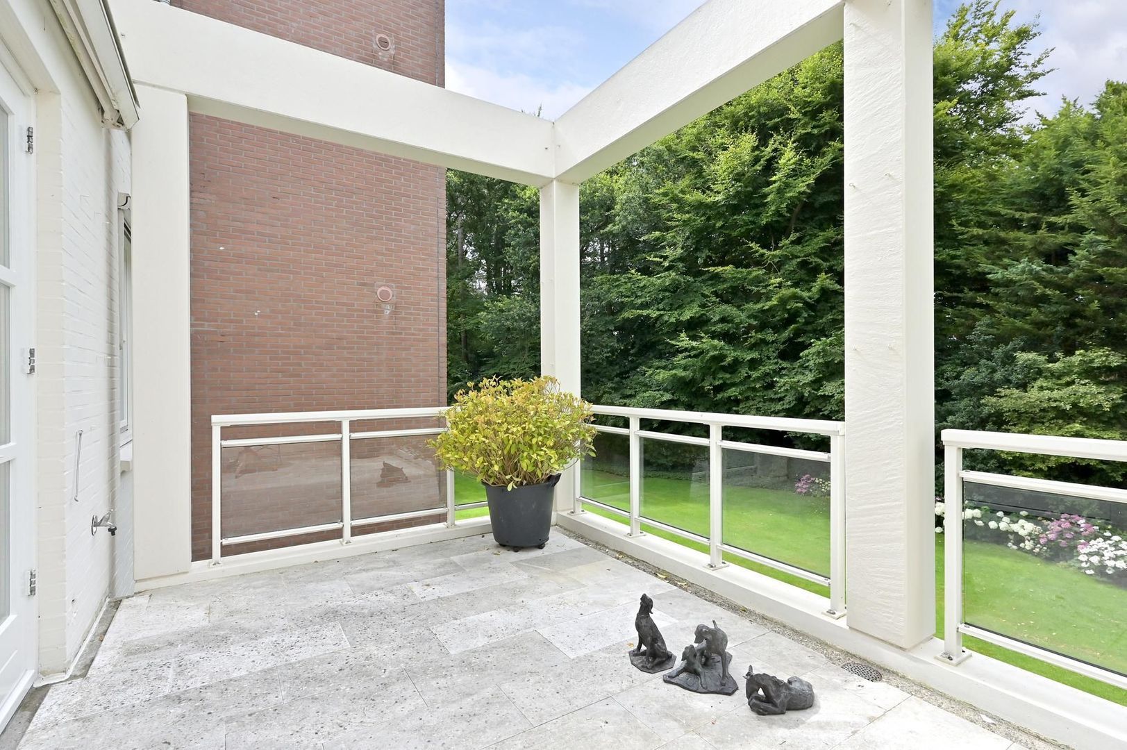 Laan van Pluymestein 24